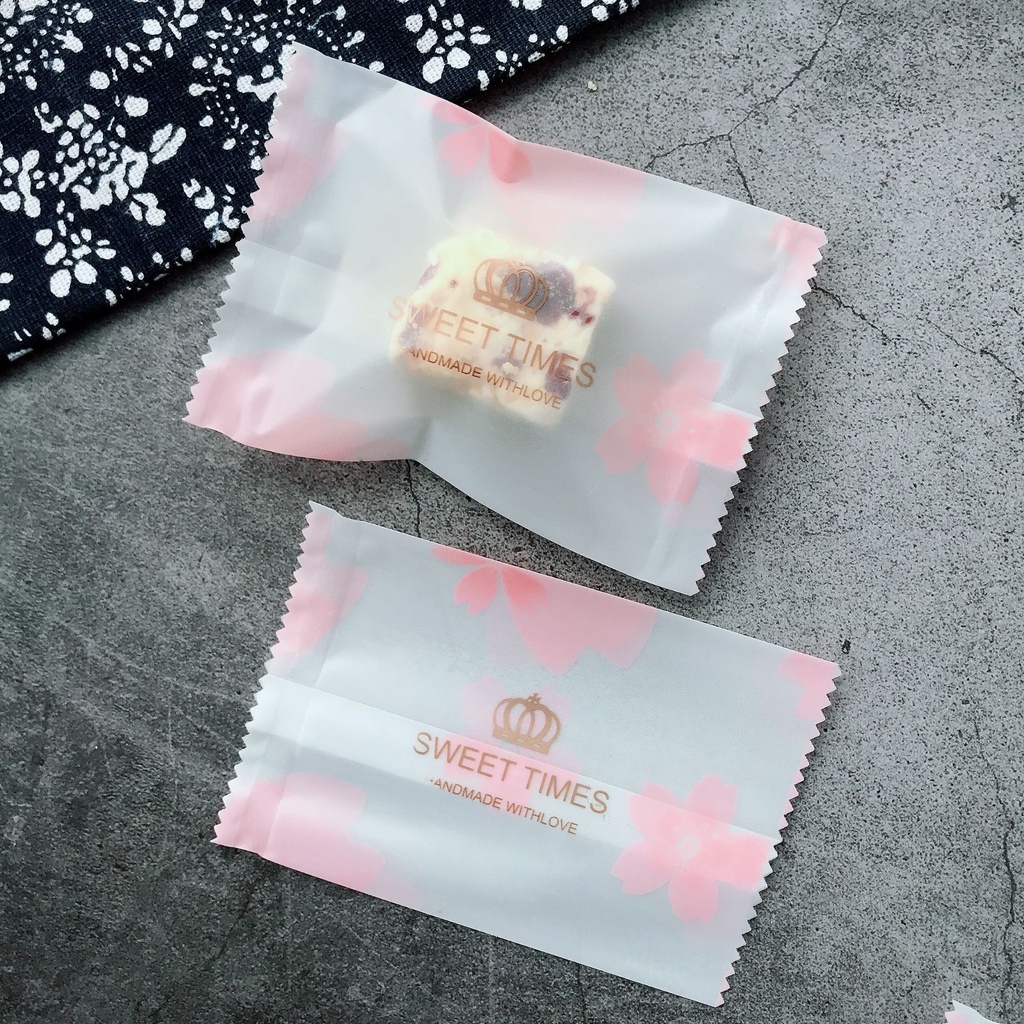 100 Túi Bọc Kẹo - Mèo , trắng , Hoa vv....Kích thước 7 x 10 cm