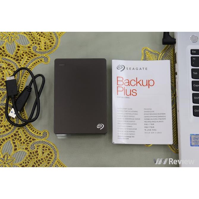 Ổ cứng di động Seagate Backup Plus Slim 500GB hoặc WD Elements 500GB