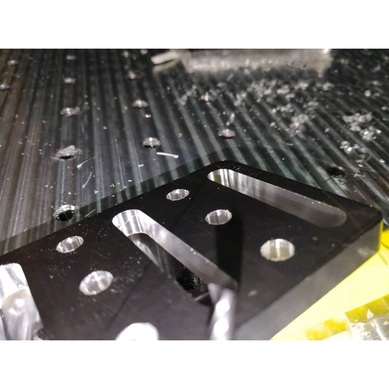 Gia công CNC nhôm, đồng, khuôn mẫu