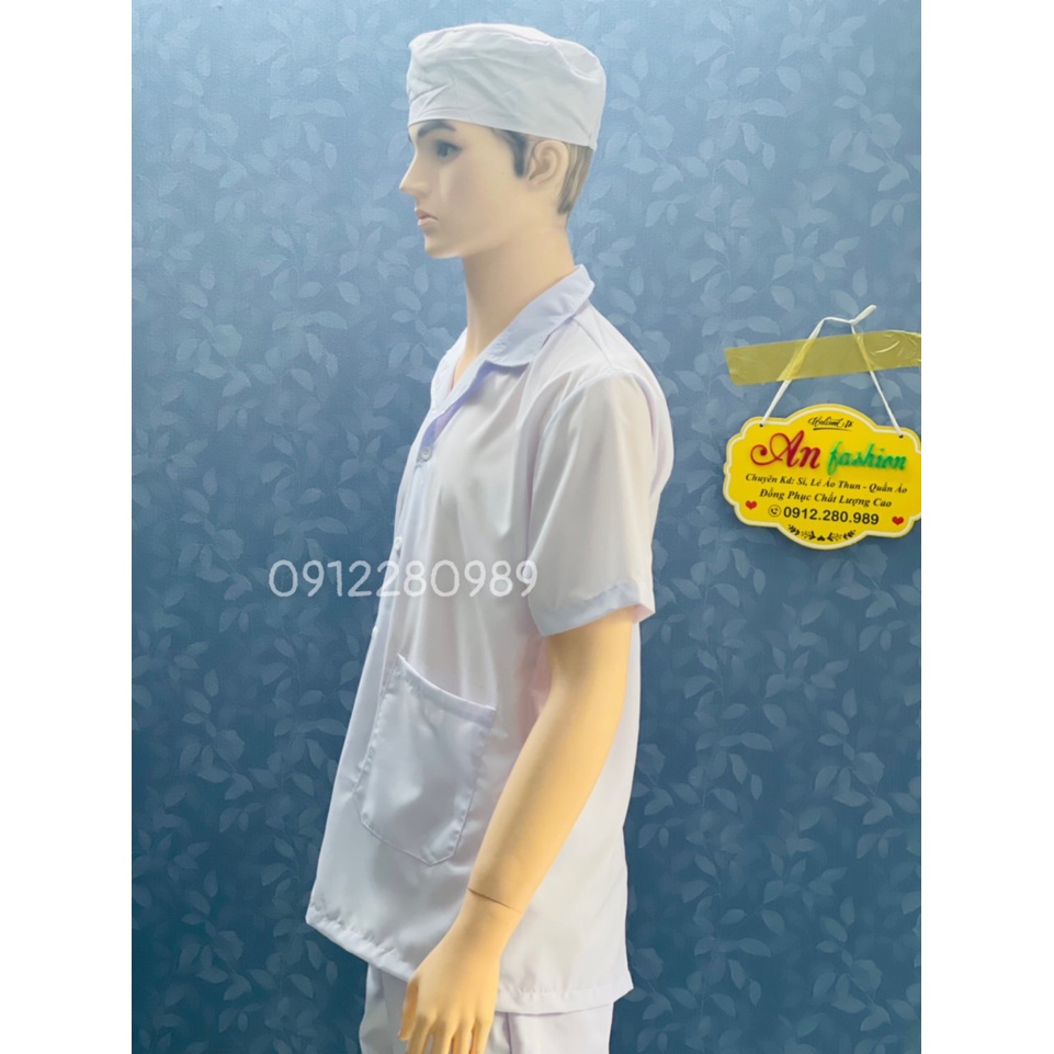Áo Blouse Trắng Nam Điều Dưỡng Ngắn Tay 2 túi vuông - Áo Bác Sĩ, Dược Sĩ Vải Silk Mịn Mặc Mát.
