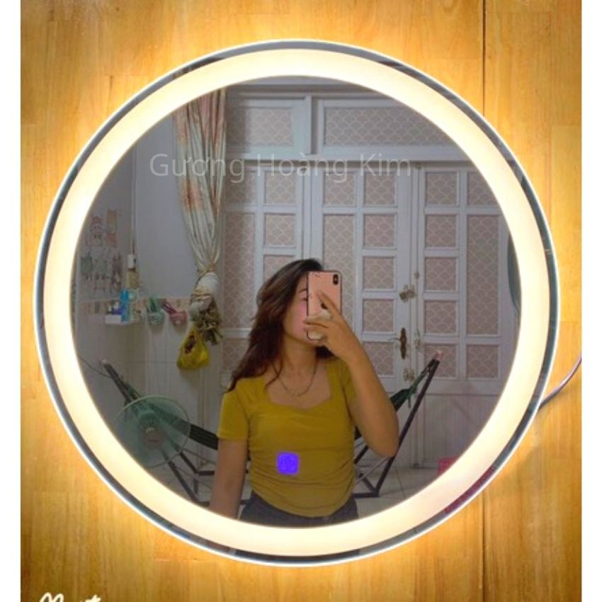Gương tròn có đế ,thiết kế cảm ứng trên mặt gương đèn led đổi 3 màu mẫu cách viền makeup decor kích thước D50cm Mirror
