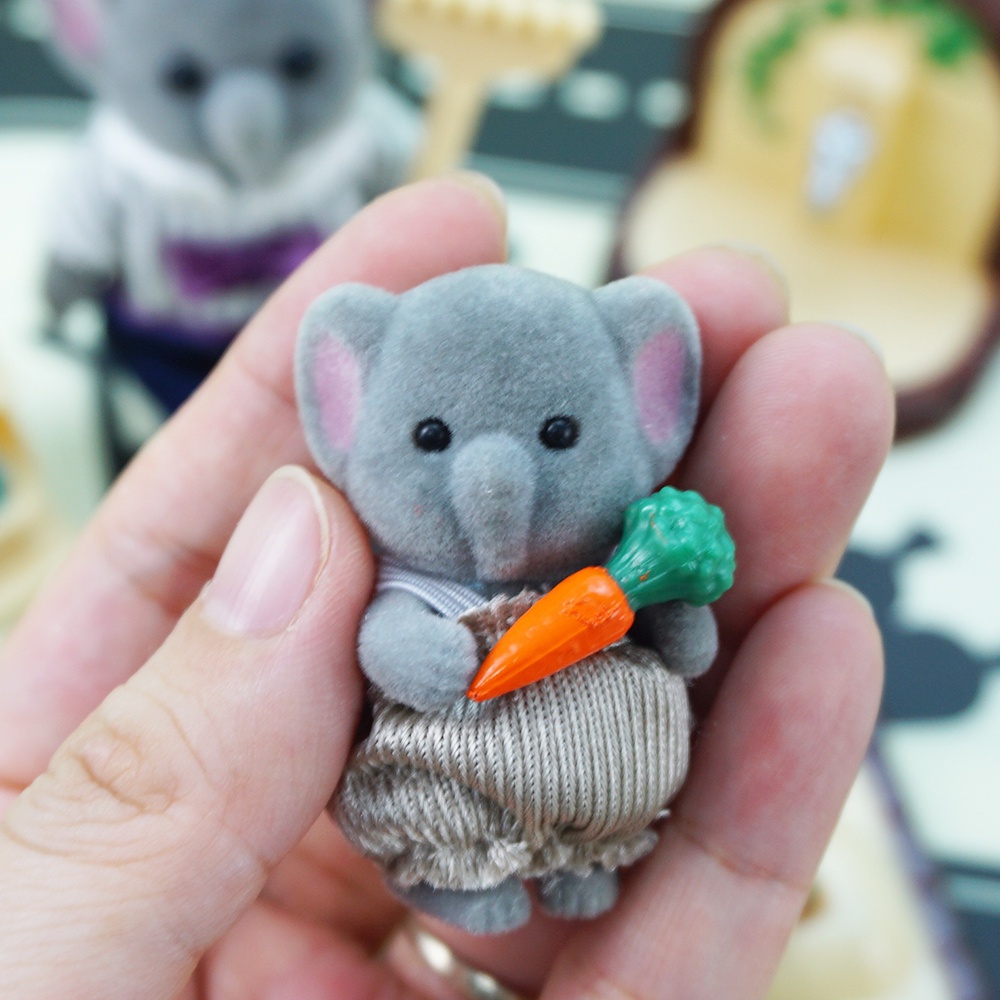 Thỏ Đồ Chơi Thiết Kế Sống Động Koala. Set 2 Mô Hình Chú Voi Mini 4.5CM 1:12 Trang Trí Nhà Búp Bê