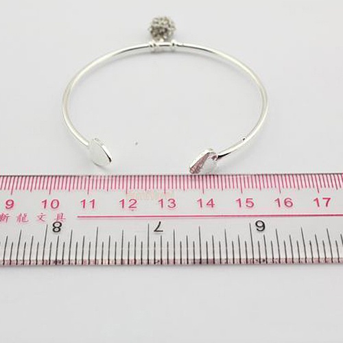 Vòng tay trái tim đính đá lấp lánh sang trọng quý phái dành cho nữ