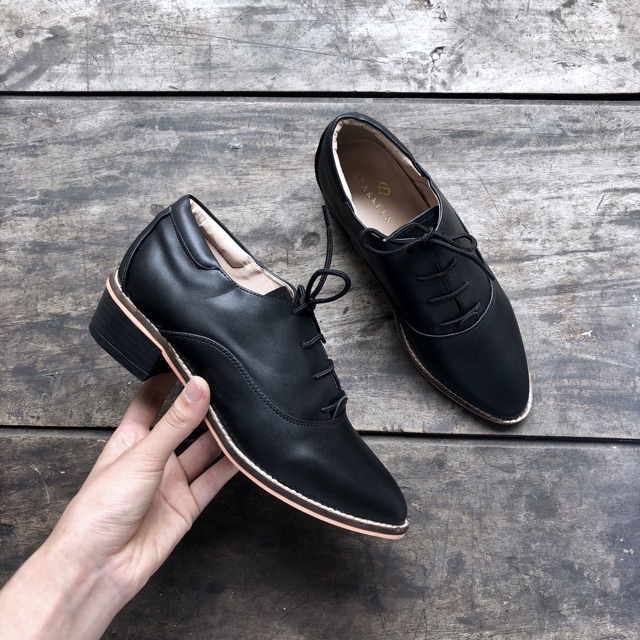 Giày oxford nữ da lỳ gót gỗ mẫu mới 2019 | BigBuy360 - bigbuy360.vn