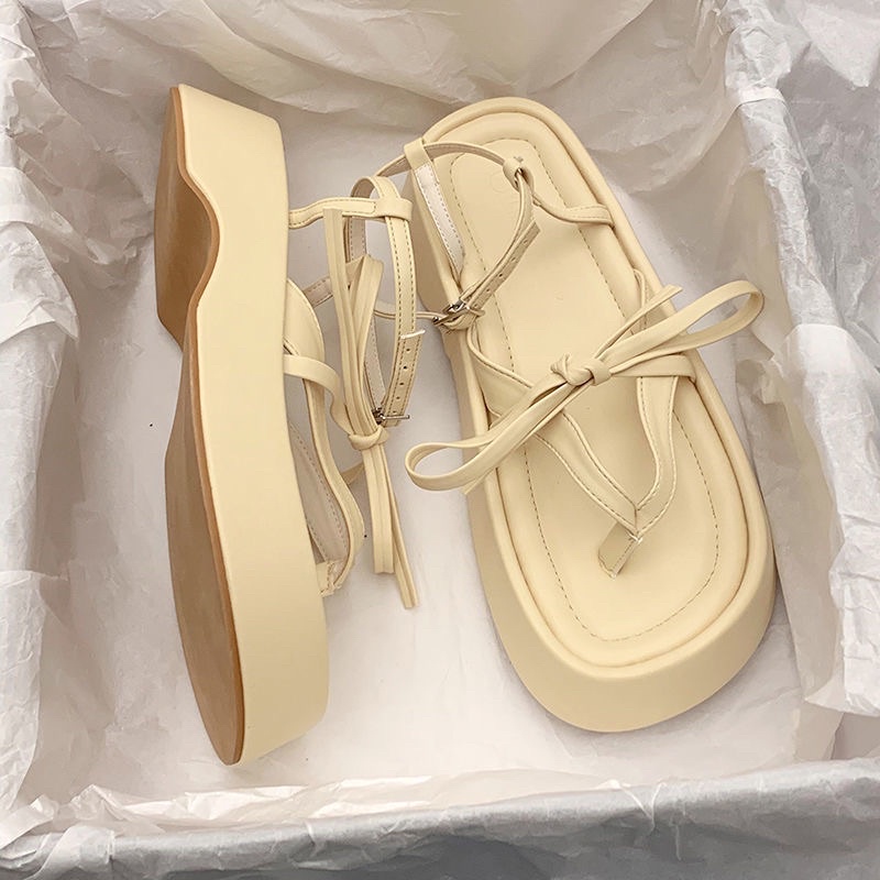 Sandal nữ đế bánh mì tôn dáng phong cách ulazzang