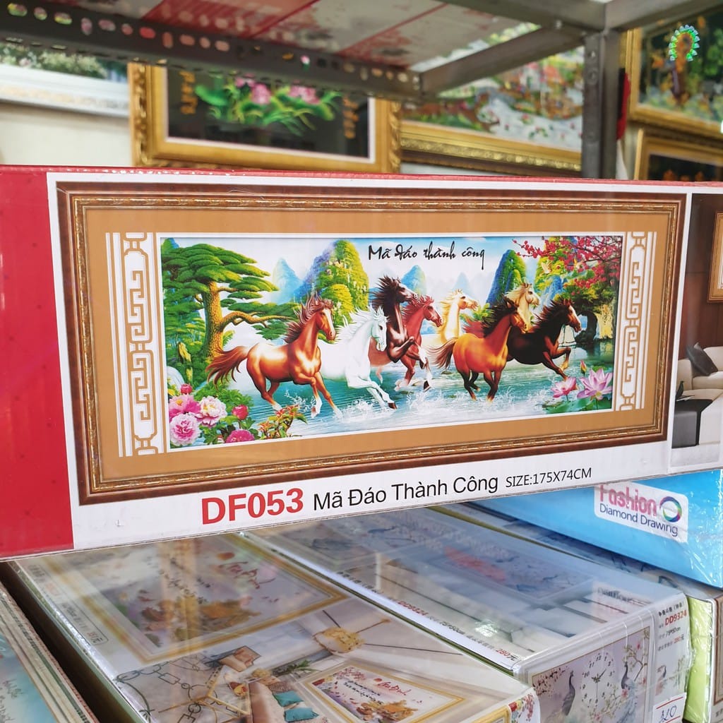 Tranh đính đá mã đáo thành công 174x75cm. Tranh gắn đá chưa gắn.