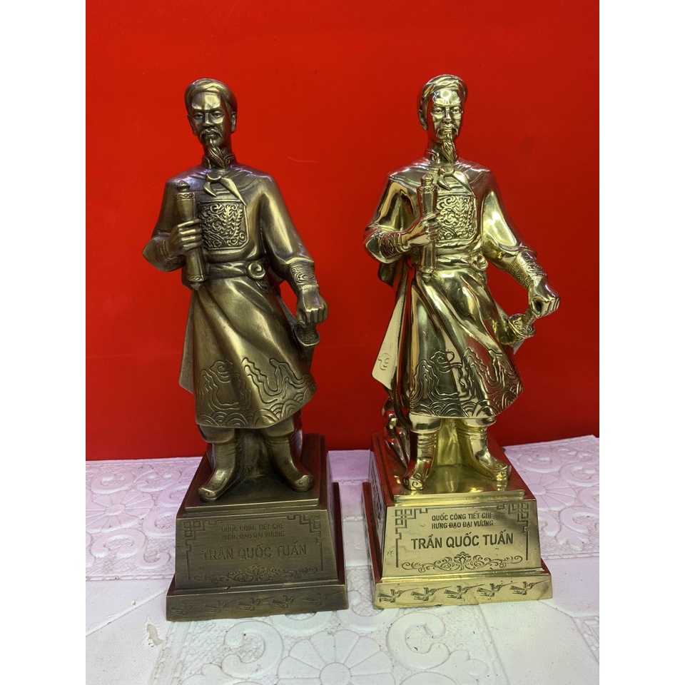 Tượng Trần Quốc Tuấn - Trần Hưng Đạo 4 mặt chữ bằng đồng vật phẩm phong thuỷ