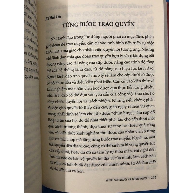 Sách - 36 Kế cầu người và dùng người
