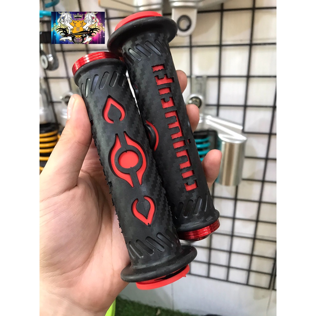 BAO TAY GÙ DOMINO KIỂU MŨI TÊN DÀNH CHO MỌI LOẠI XE