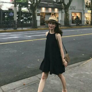 Đầm cổ yếm đuôi cá dể thương lắm