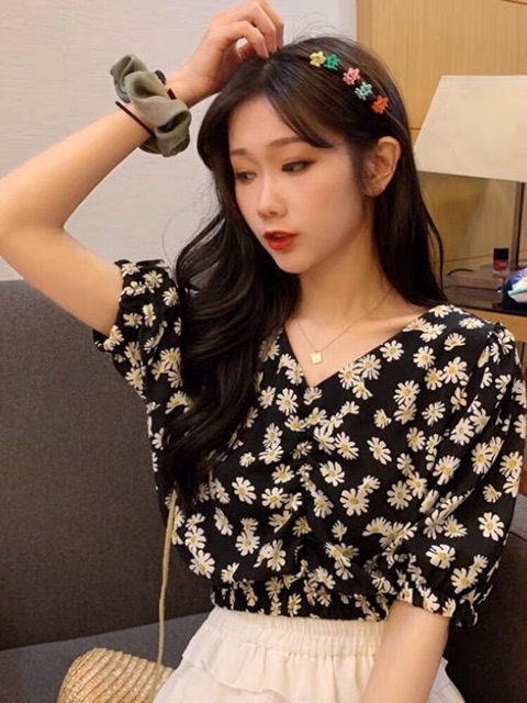 Áo croptop hoa cúc croptop ❄️❄️❄️gb | BigBuy360 - bigbuy360.vn
