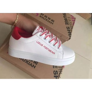 Giày thể thao nữ dây màu độc & lạ