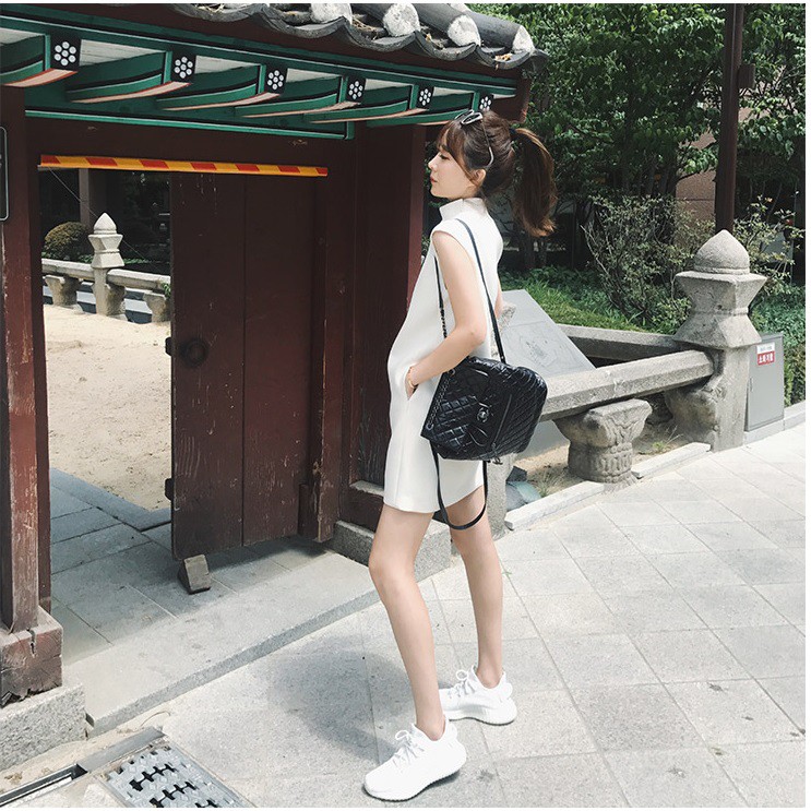 Đầm trắng nữ dáng suông midi cổ lọ Emilyshop