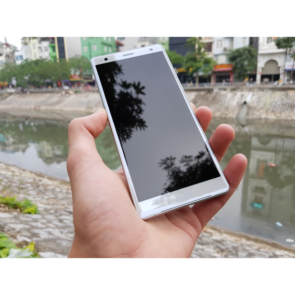 Điện thoại Sony Xperia XZ2 - Siêu Chip Snap 845 || Tuyệt Đỉnh âm thanh Sinh động || TạI Playmobile | BigBuy360 - bigbuy360.vn