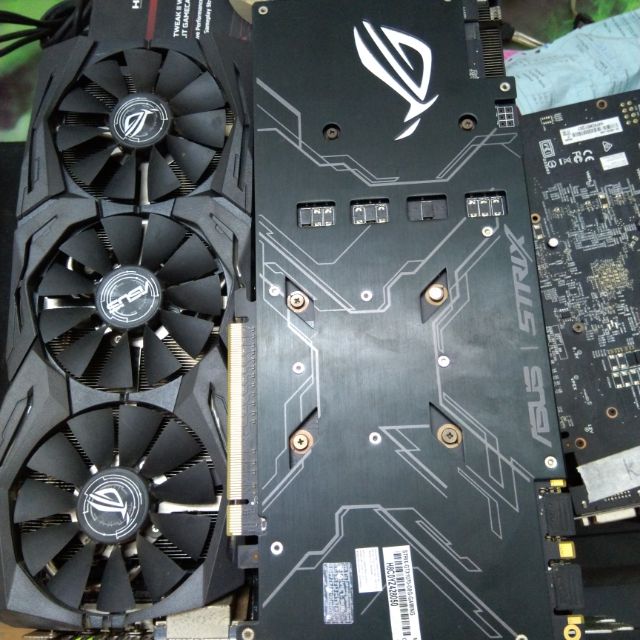 Vga asus gaming strix 1070 8gb bh hãng 9/2020