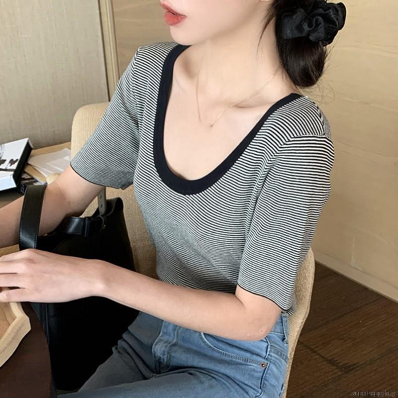 Áo Thun Nữ Ngắn Tay Cổ Chữ U Sọc Ngang Thời Trang