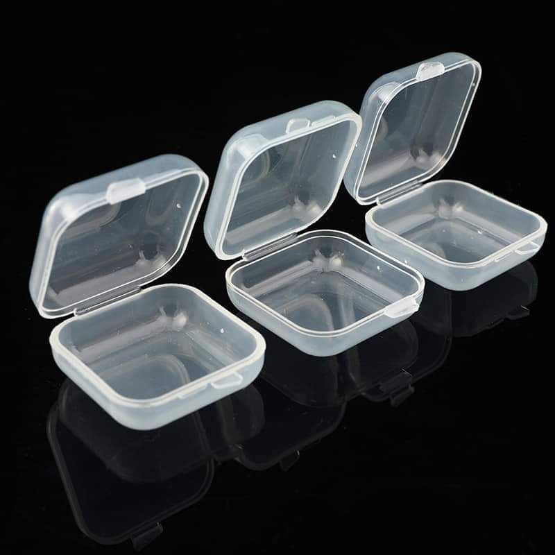 Combo sỉ 100 hoặc  500 hộp mini rỗng, trong suốt hình vuông cạnh 3,5cm