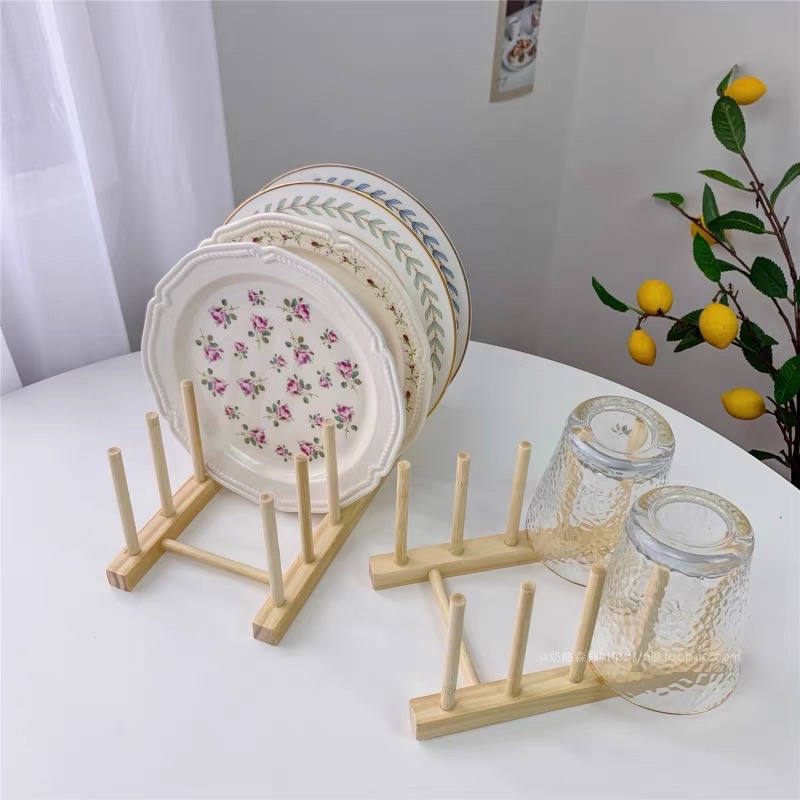 Giá đựng đĩa bằng gỗ chia ngăn tiện lợi
