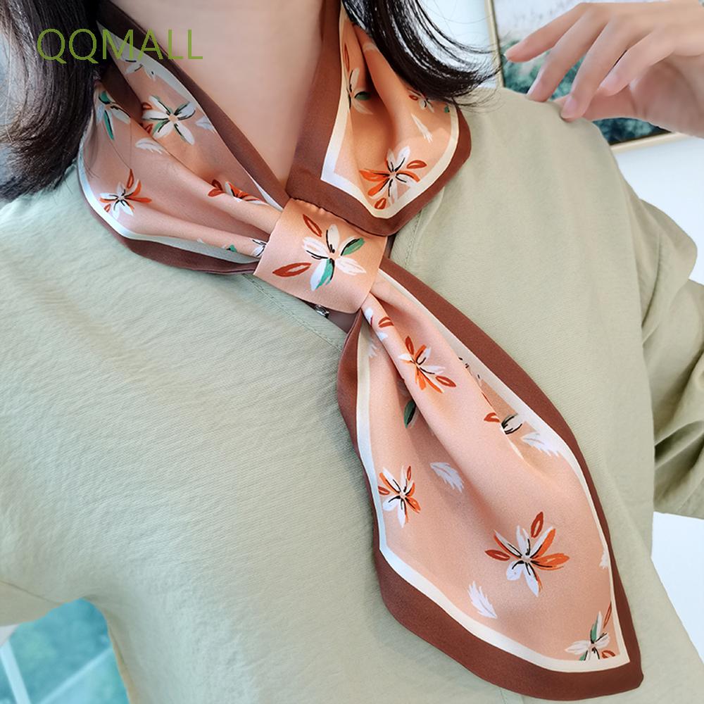 Khăn lụa satin trùm đầu in họa tiết hoa phong cách Hàn Quốc cho nữ