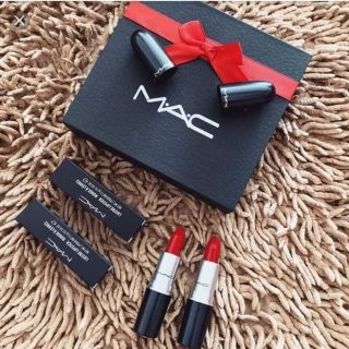 Set son thỏi lì mướt môi