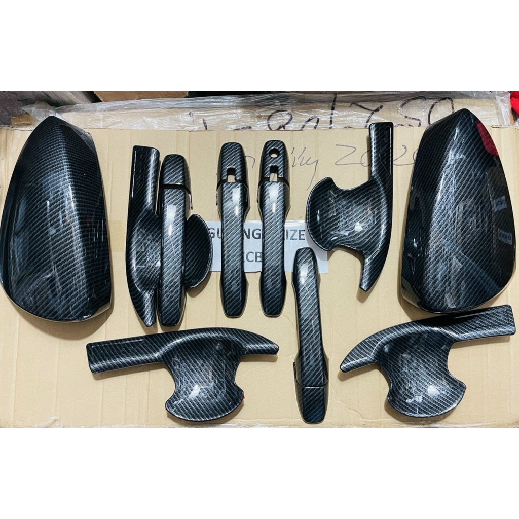 Phu kiện ngoại thất Carbon xe Toyota Veloz