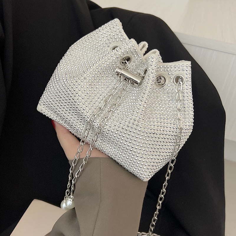 This year, small bags are popular for women's 2022 new summer bright diamond with bucket bag, ins chain satchel bag