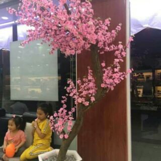 Cành đào giả làm cây
