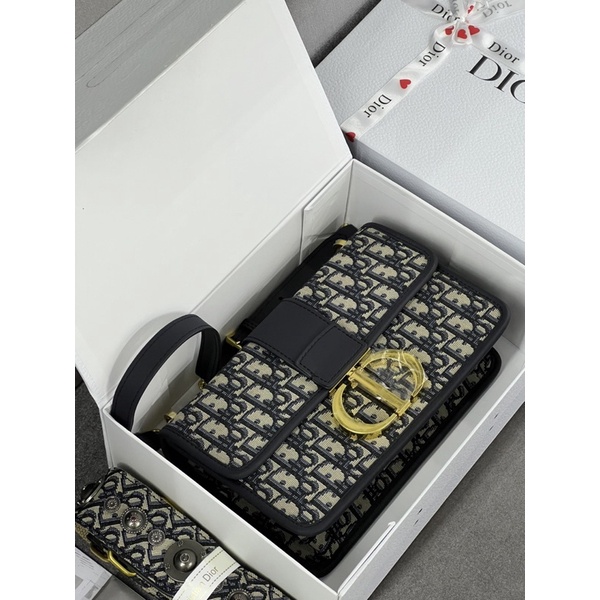 TÚI THỔ CẨM MONTAIGNE SIZE 24cm