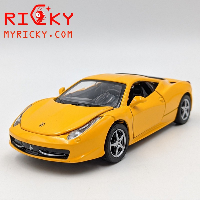 Mô hình siêu xe Ferrari 488 bằng KIM LOẠI ĐÈN + NHẠC