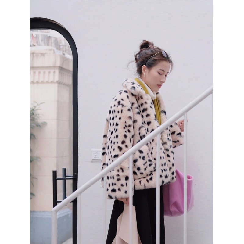 Áo khoác lông giả báo