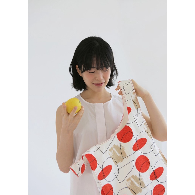 REVERSIBLE PICNIC BAG _ORANGE - túi đeo vai vải cotton cao cấp in họa tiết - túi dã ngoại phong cách Hàn Quốc
