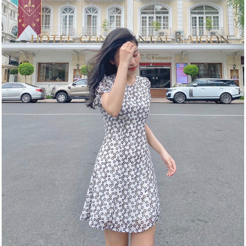 Đầm thắt nơ tay cổ tròn