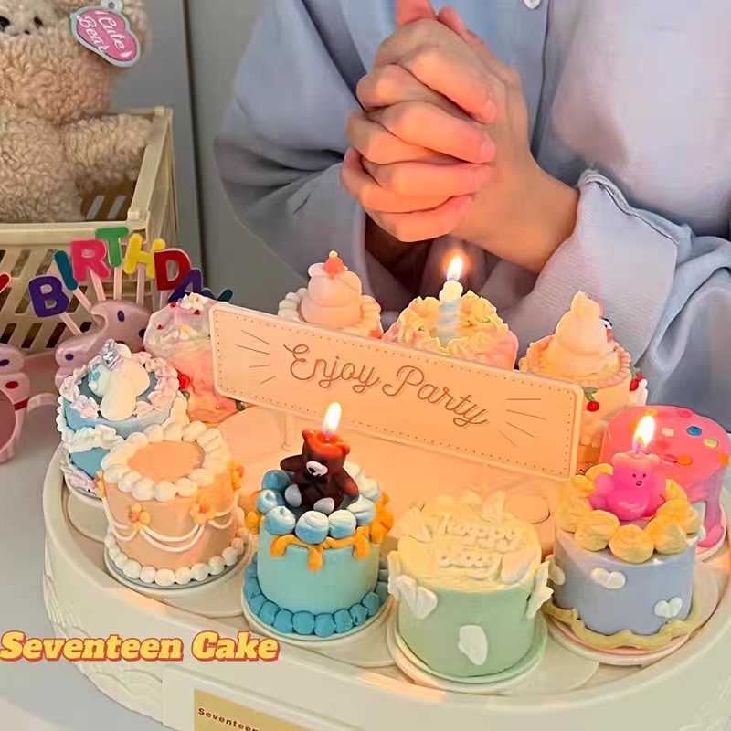 Bàn Xoay Băng Chuyền Bánh Kem Cupcake Enjoy Party