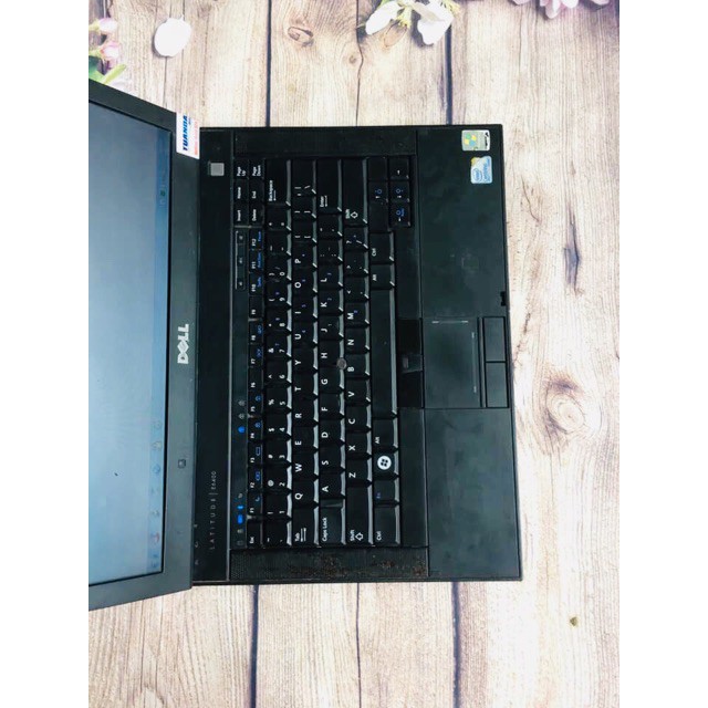 Laptop cũ Dell E6400 chíp P8600/ ram2gb/ ổ 160gb, màn 14.1 đẹp