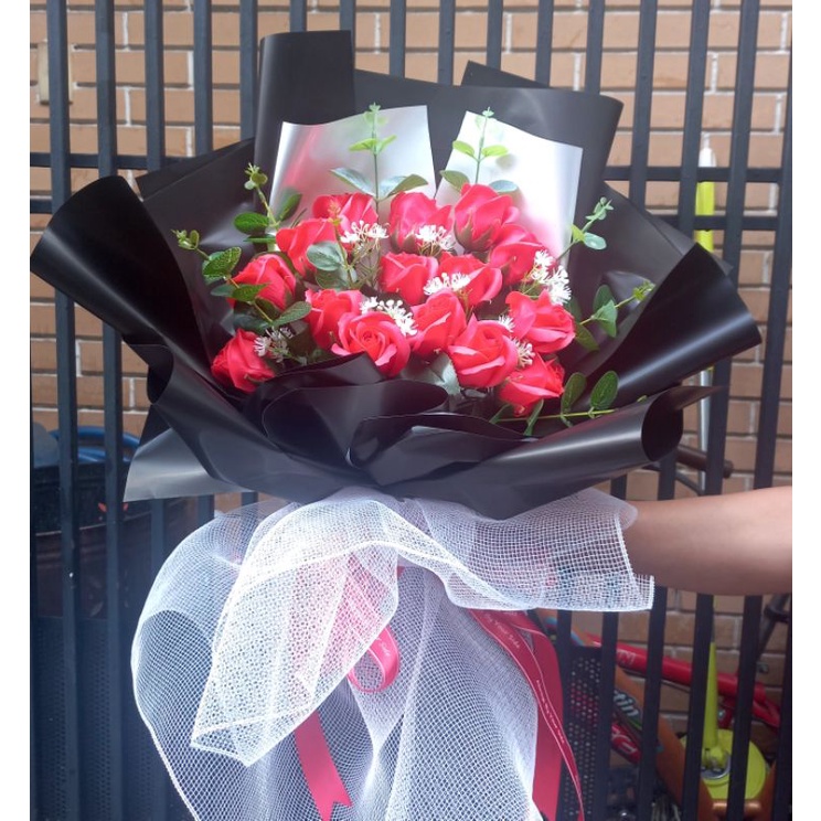 1 Nhánh lá táo giả, Lá táo rời. Dùng bó hoa sáp. Yrang trí giỏ hoa sáp