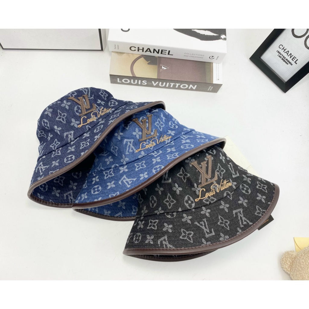 MŨ BUCKET NÓN BO JEAN LV LOGO CẮT CHỮ VIỀN DA - TXGS-N305