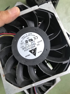 Quạt server hp Delta 12v 3.24A , vuông 12cm