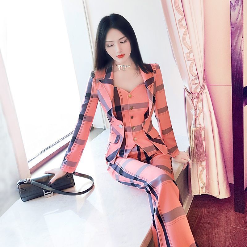 Bộ Trang Phục Hai Mảnh Họa Tiết Kẻ Sọc Thời Trang Mùa Thu 2021