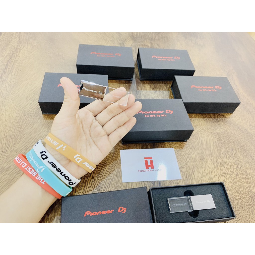 USB PIONEER PHA LÊ 128 GB - bảo hảnh chip 12 tháng