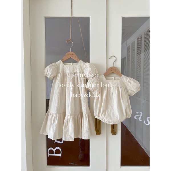 Váy Bé Gái Cộc Tay và Bodysuit Thêu Hoa Style Vintage Hàn Quốc Jennybebe Cao Cấp