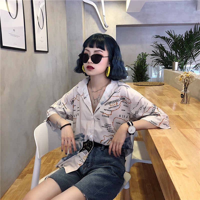 LEEVA - Áo sơ mi nữ dáng rộng phong cách cá tính in hình tay lỡ: Trắng bạc