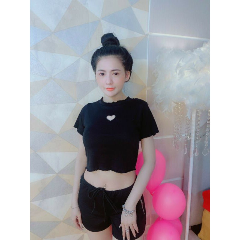 Áo croptop xoắn biên trái tim