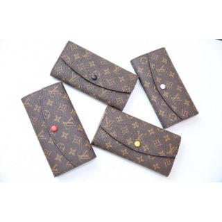 Ví LV cúc bấm dài hoạ tiết hoa nầu ( ib có thêm nhiều mầu đấy )