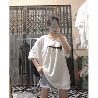 tee mĩ ủi( cổ tim) 2hand 245