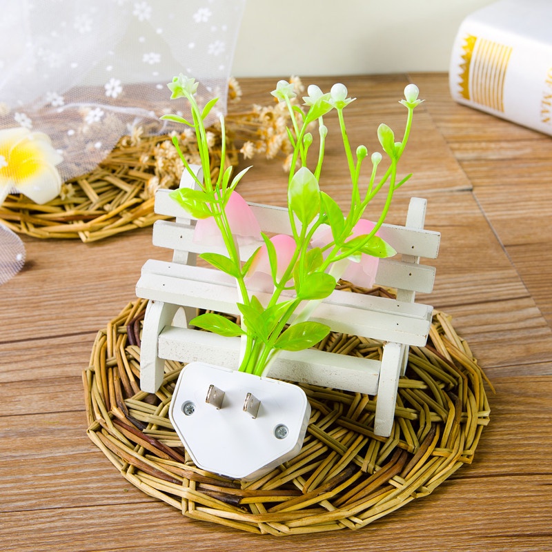 Đèn Ngủ Cắm Điện Ánh Sáng, Hình Hoa (D2)