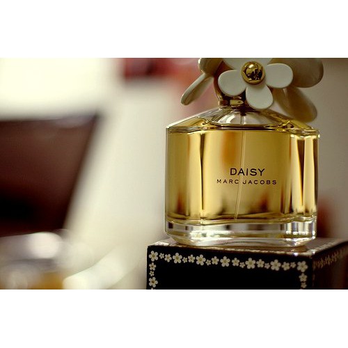Nước hoa Nữ Marc Jacobs Daisy Eau De Toilette (5ml/10ml/20ml) .Nᴀʟʏɴ. | BigBuy360 - bigbuy360.vn