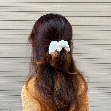 [Ảnh thật]CỘT TÓC VẢI SCRUNCHIES LỤA SATIN TÔNG ĐEN TRẮNG SANG TRỌNG-THỜI TRANG HÀN QUỐC NỮ PHỤ KIỆN GIÁ RẺ ĐẸP