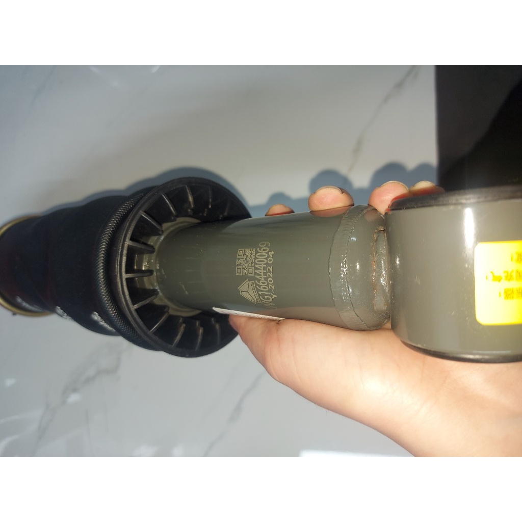 Bóng hơi sau cabin howo A7 Mã 069 hàng chính xưởng