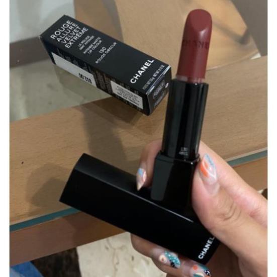 Son Lì Chanel Rouge Allure Velvet Extreme Màu 130 Rouge Obscur | BigBuy360 - bigbuy360.vn