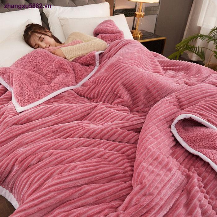 Chăn mùa đông bằng len cừu ba lớp dày dặn ấm áp